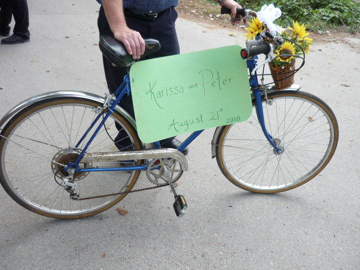 59455_145537385484594_100000850008565_212591_3415556_n